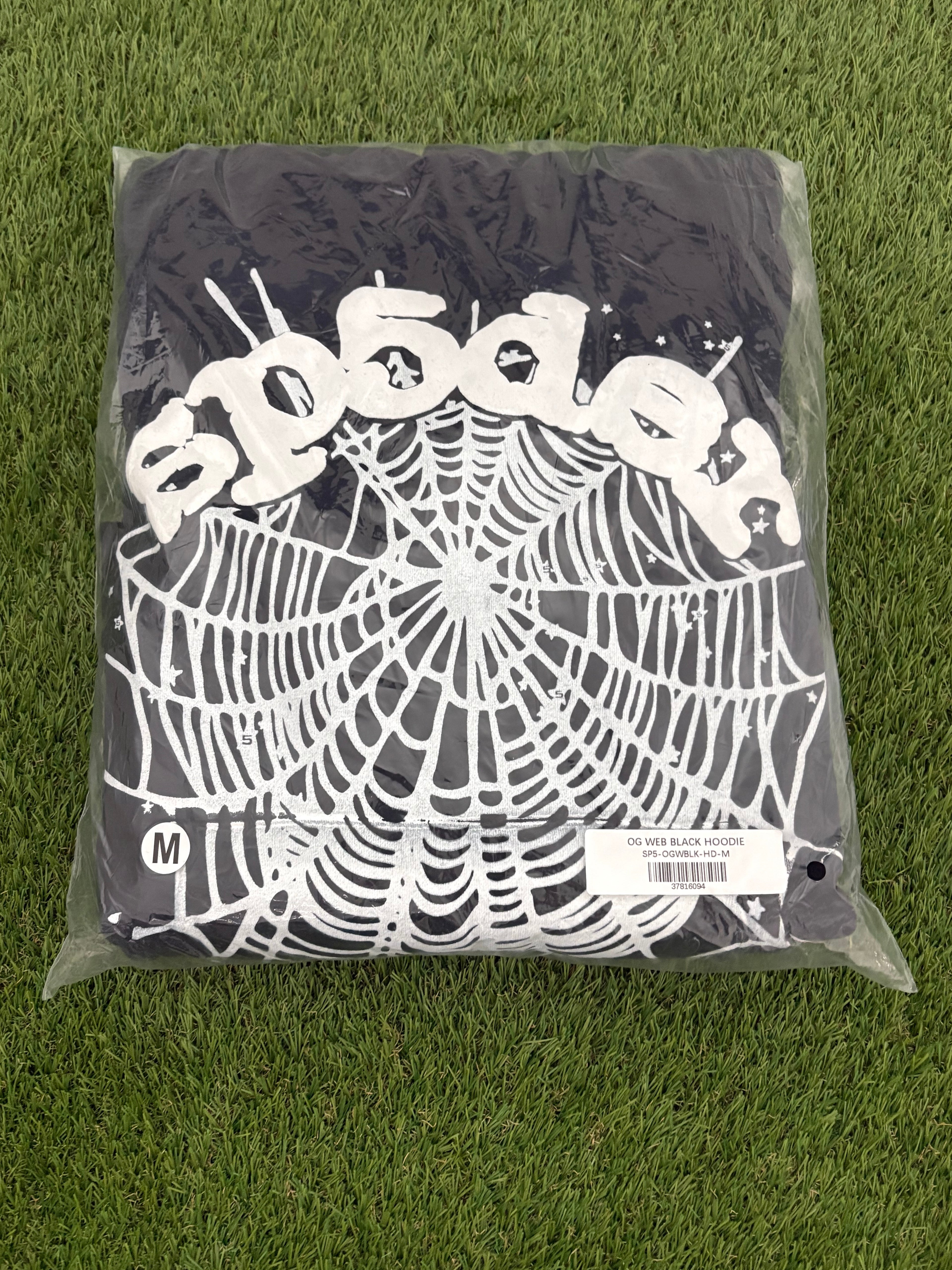 Affordable black and white Sp5der
